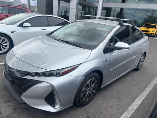 2022 Toyota Prius Prime XLE