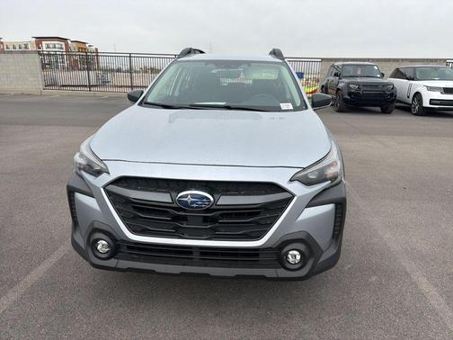 2025 Subaru Outback Base