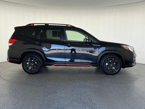 Crystal Black Silica 2024 Subaru Forester Sport