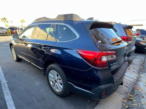 2018 Subaru Outback 2.5i Premium