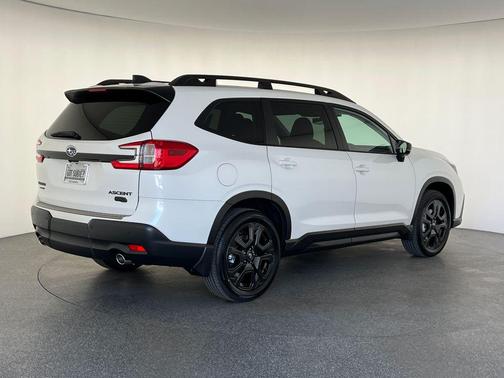 Crystal White 2026 Subaru Ascent Onyx Edition Touring 7-Passenger