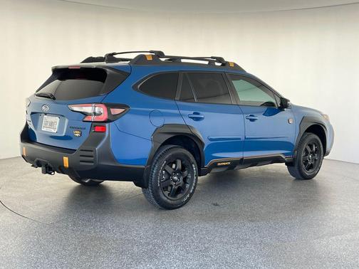 Geyser Blue 2023 Subaru Outback Wilderness