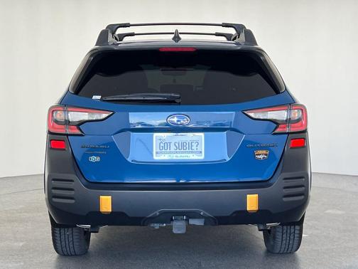 Geyser Blue 2023 Subaru Outback Wilderness