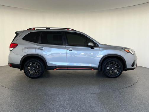 Ice Silver Metallic 2023 Subaru Forester Sport