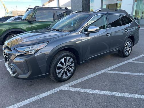 2025 Subaru Outback Touring XT