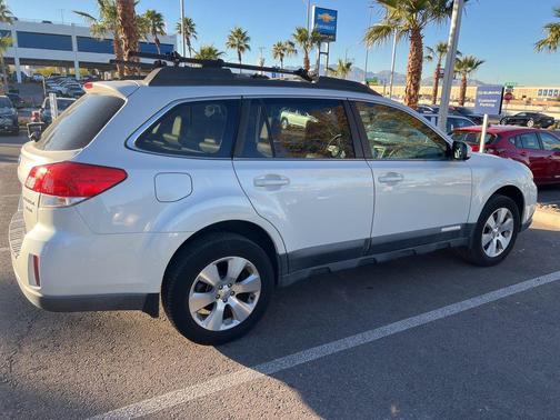 2010 Subaru Outback 3.6 R Limited