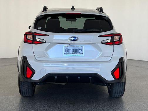Crystal White Pearl 2024 Subaru Crosstrek Premium