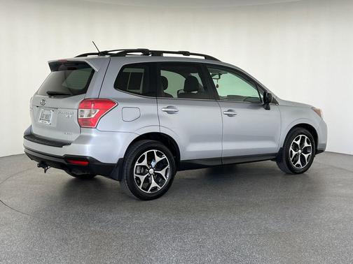 Ice Silver Metallic 2015 Subaru Forester 2.0XT Premium