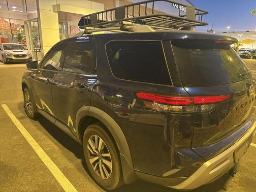 Deep Ocean Blue Pearl 2022 Nissan Pathfinder SL 2WD