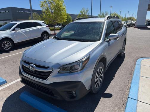 Ice Silver Metallic 2021 Subaru Outback Premium
