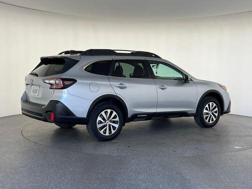 Ice Silver Metallic 2021 Subaru Outback Premium