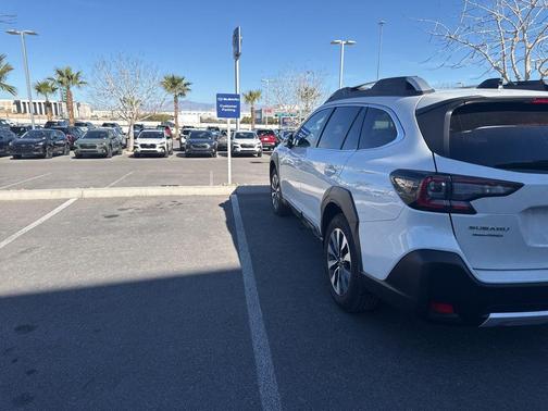 2023 Subaru Outback Touring