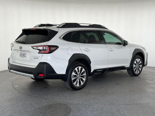 2023 Subaru Outback Touring