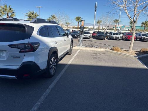 2023 Subaru Outback Touring