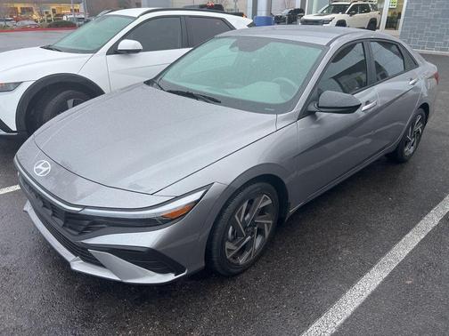 2025 Hyundai ELANTRA Sport