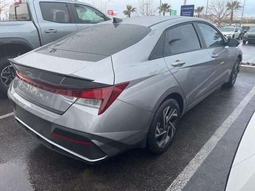 2025 Hyundai ELANTRA Sport