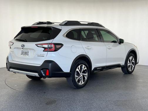 2020 Subaru Outback Touring XT