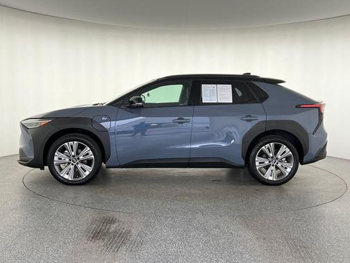 2024 Subaru Solterra Touring