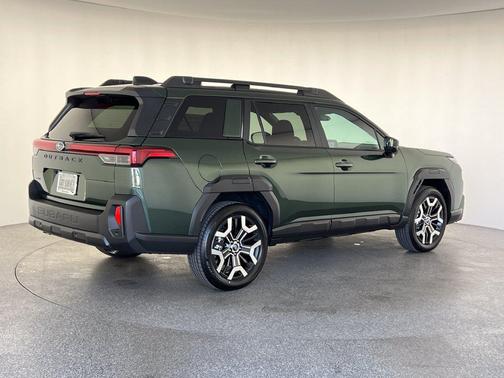 Deep Emerald Green Pearl 2026 Subaru Outback Touring XT