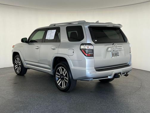 Classic Silver Metallic 2016 Toyota 4Runner Limited