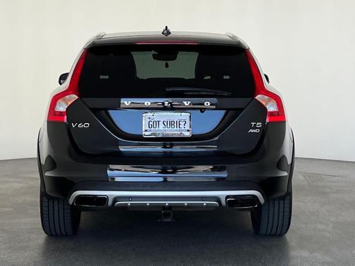 Black 2018 Volvo V60 Cross Country T5