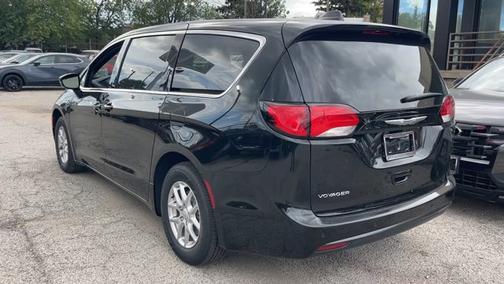 2026 Chrysler Voyager LX