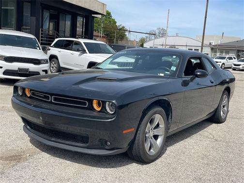 2022 Dodge Challenger SXT