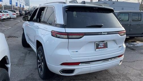 2023 Jeep Grand Cherokee 4xe Overland