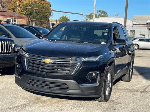 2022 Chevrolet Traverse LT Cloth