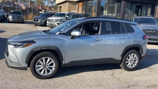 2024 Toyota Corolla Cross LE