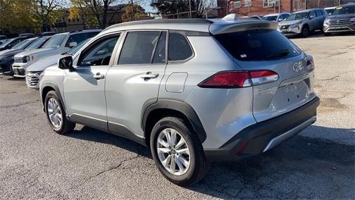 2024 Toyota Corolla Cross LE