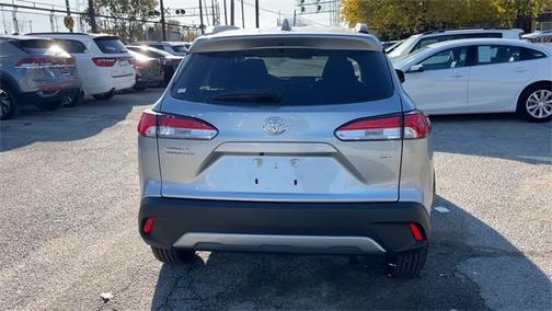 2024 Toyota Corolla Cross LE