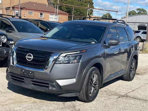2024 Nissan Pathfinder SV