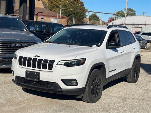 2023 Jeep Cherokee Altitude Lux