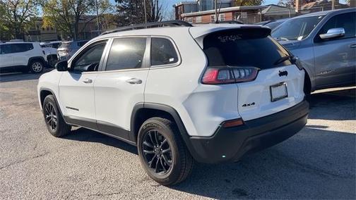 2023 Jeep Cherokee Altitude Lux