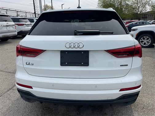 2023 Audi Q3 S line Premium