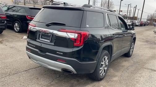 2023 GMC Acadia SLT
