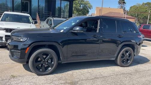 2023 Jeep Grand Cherokee Altitude