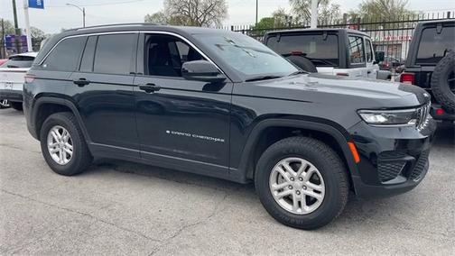 2023 Jeep Grand Cherokee Laredo