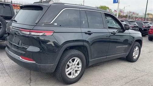 2023 Jeep Grand Cherokee Laredo