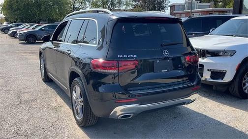 2023 Mercedes-Benz GLB 250 GLB 250
