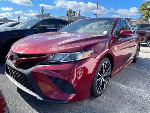 2018 Toyota Camry SE