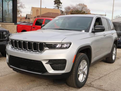2025 Jeep Grand Cherokee Laredo X