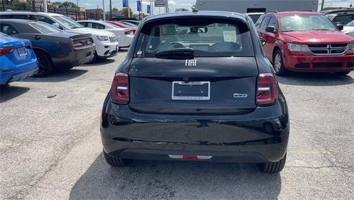 2024 FIAT 500e Music