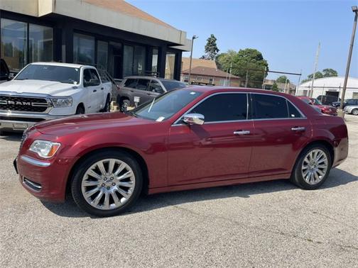 2014 Chrysler 300 Uptown Edition