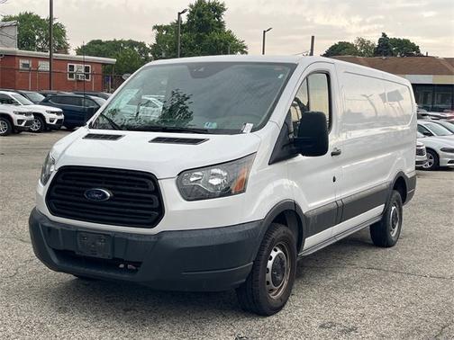 2017 Ford Transit-250 Base