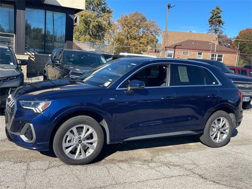 2023 Audi Q3 S line Premium