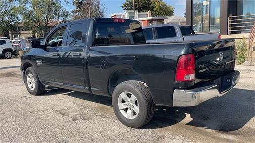 2024 RAM 1500 SLT
