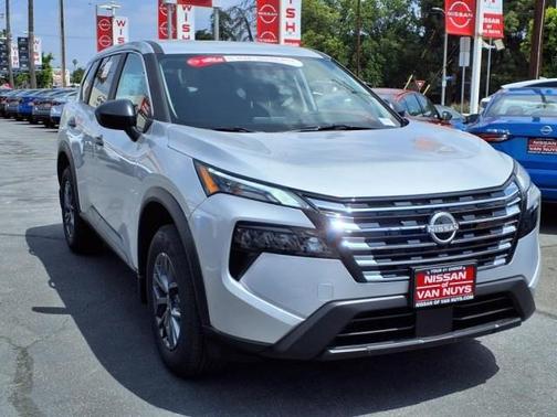 2025 Nissan Rogue S