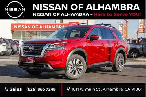 2025 Nissan Pathfinder SV